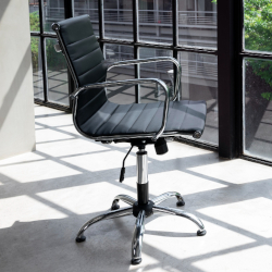 Офісні крісла